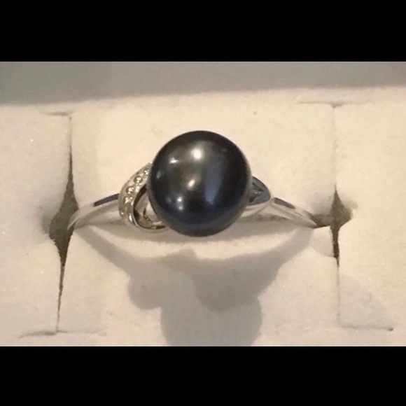 2 Pearl rings - Picture 1 of 5
